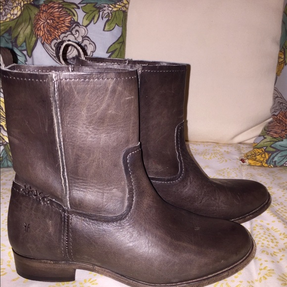 FRYE Boots - Picture 3 of 5